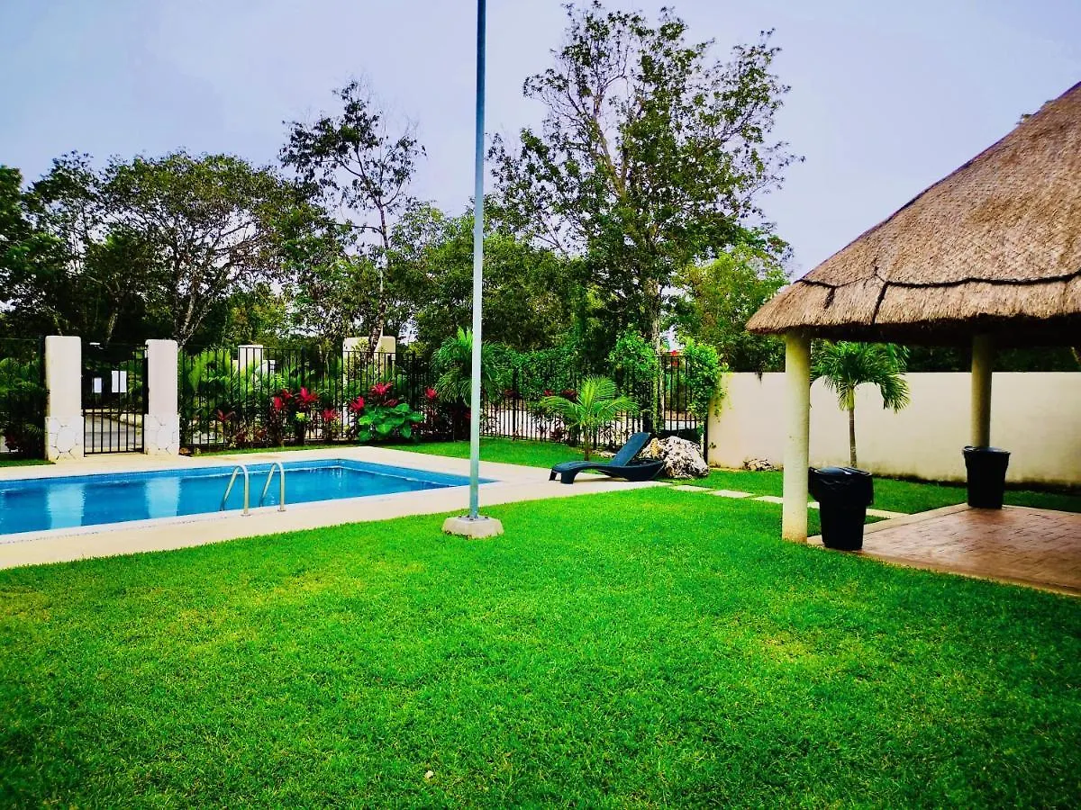 Cozy 2-Bedroom Apartment With Amenities Playa del Carmen Mexico